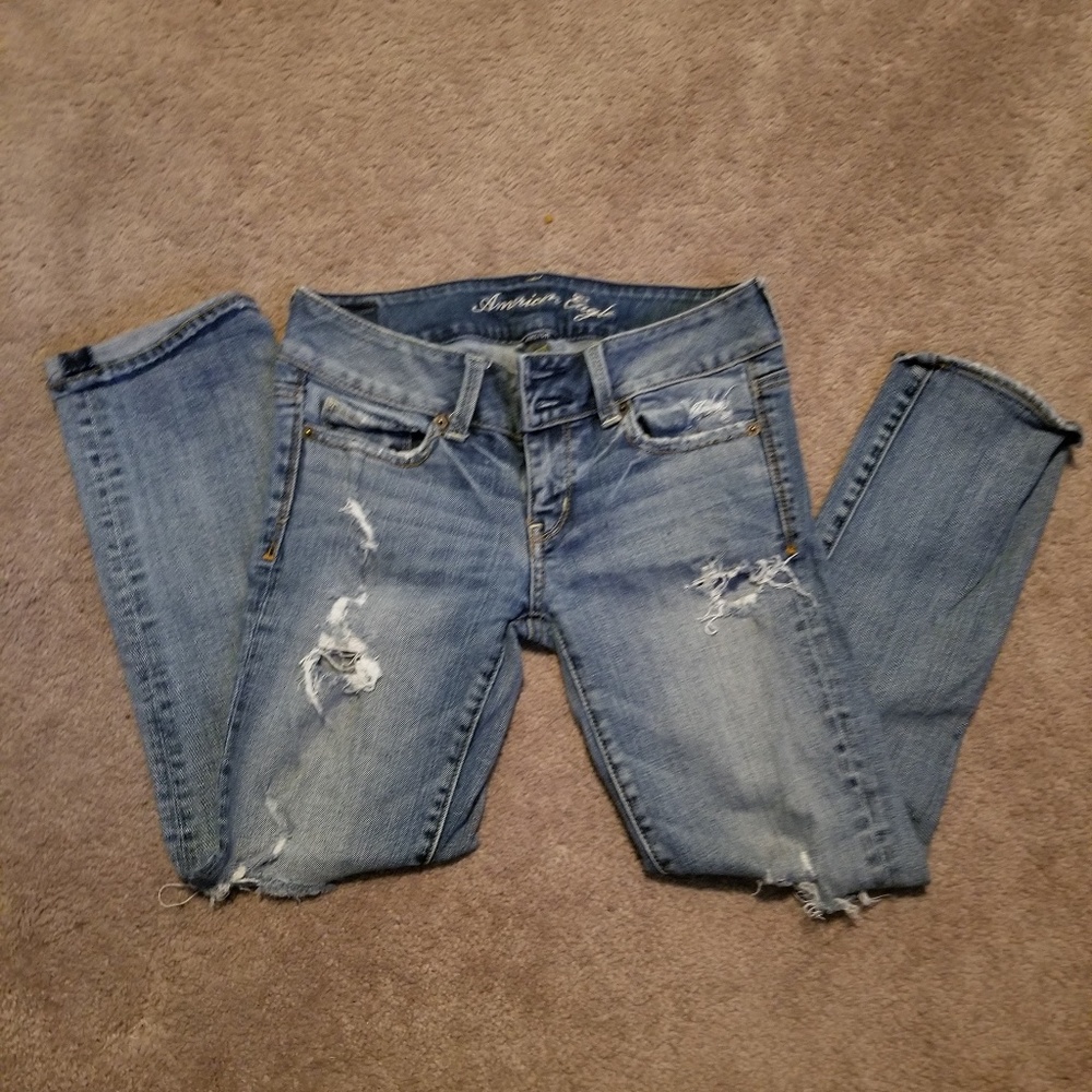 American Eagle distressed denim size 0